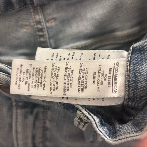 Good American Distressed Skinny Jeans Women’s Size 16 Light Wash Raw Hem - Picture 7 of 8